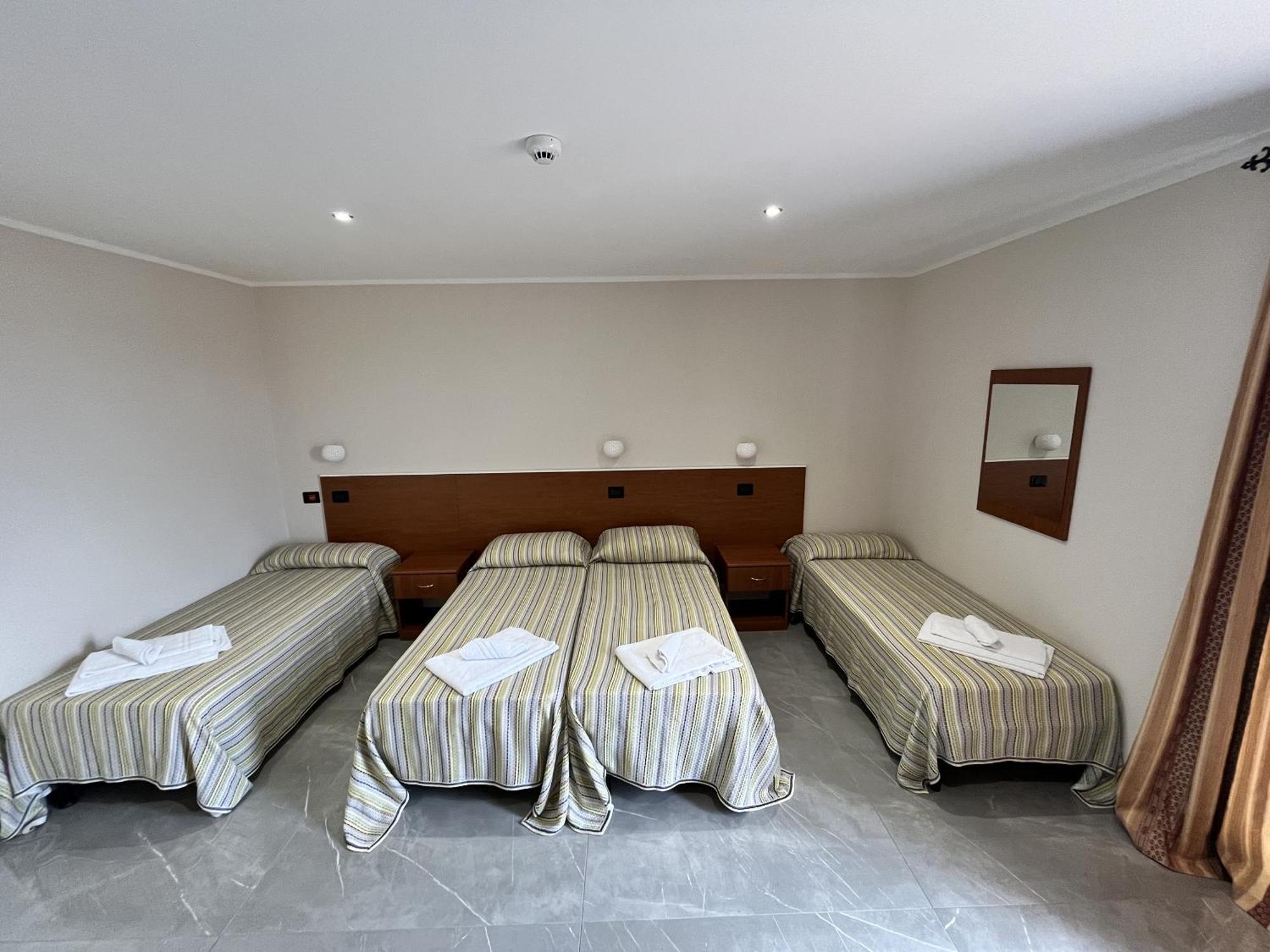 Park Hotel Casa Francesi Room photo